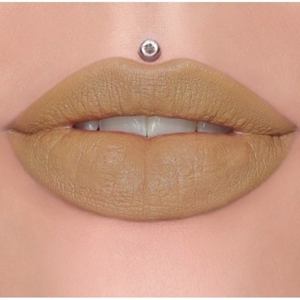 Jeffree Star Cosmetics Velvet Trap Lipstick -  Unphased -‎ NIB Discontinued